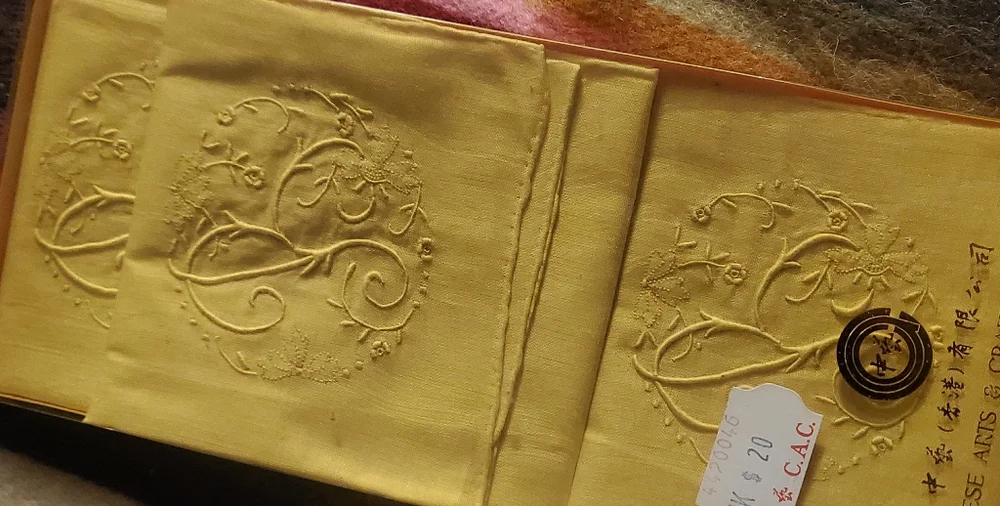 Vintage handkerchief - Picture 3 of 3